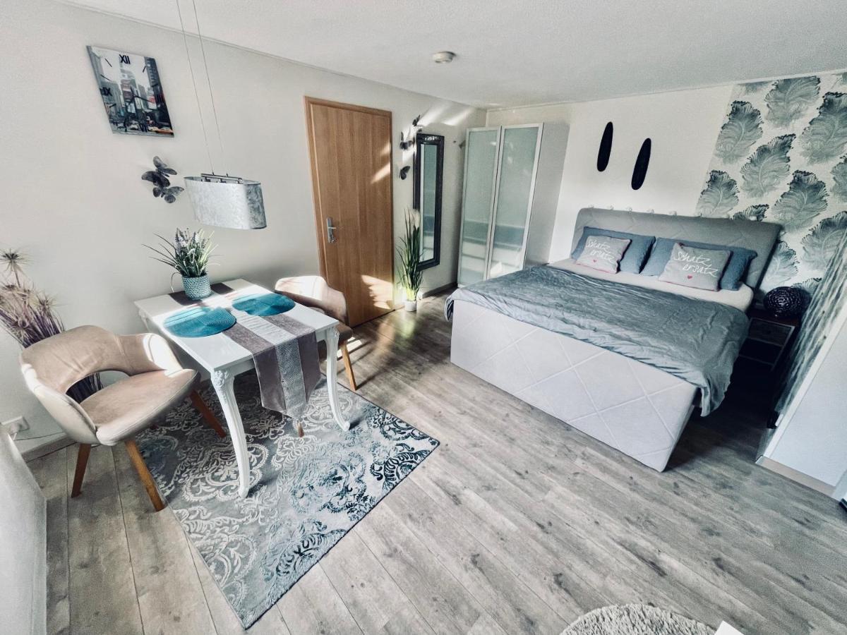 Wohnung Mit Charme, Netflix Rheinstetten Bagian luar foto